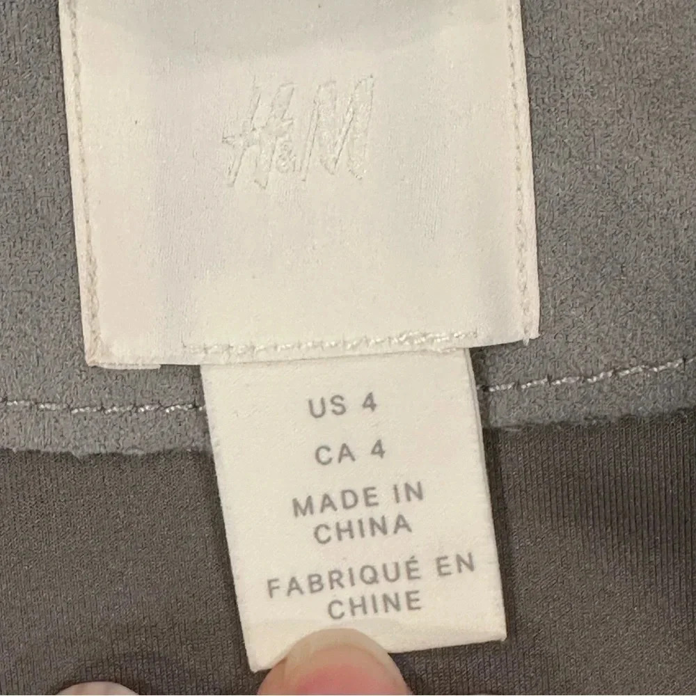 H&M Faux Suede Pocket Zippered Sleeve Gray Moto Jacket Size 4 - Picture 8 of 12